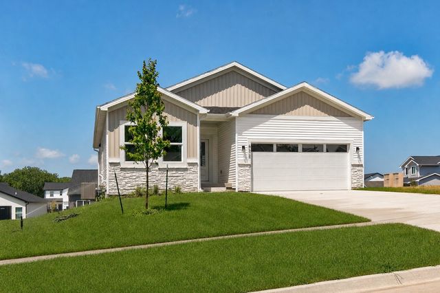 432 Napoli Avenue, West Des Moines, IA 50266