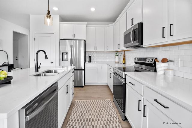 432 Napoli Avenue, West Des Moines, IA 50266