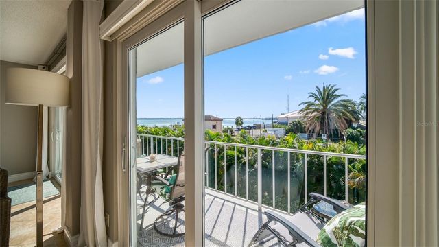 1351 GULF BOULEVARD 219, Clearwater Beach, FL 33767