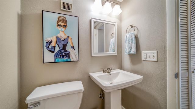 1351 GULF BOULEVARD 219, Clearwater Beach, FL 33767