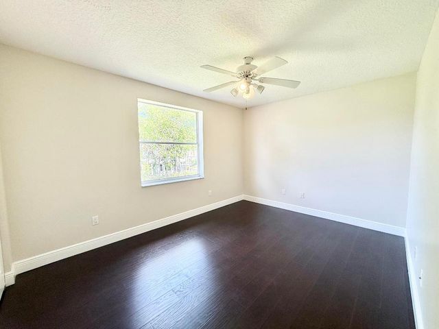 12902 Hyland Circle, Boca Raton, FL 33428