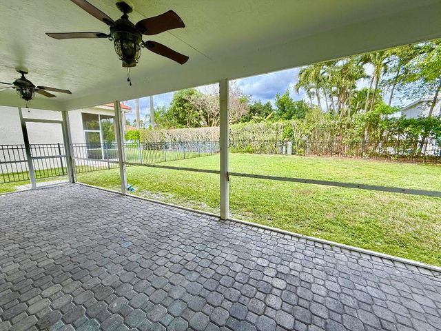 12902 Hyland Circle, Boca Raton, FL 33428
