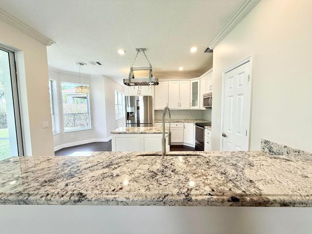 12902 Hyland Circle, Boca Raton, FL 33428