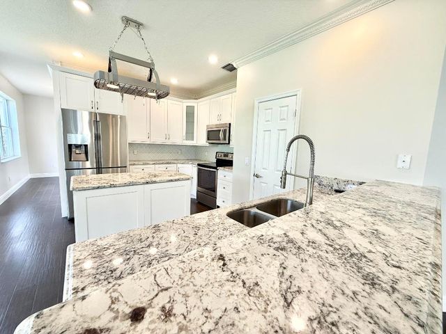 12902 Hyland Circle, Boca Raton, FL 33428