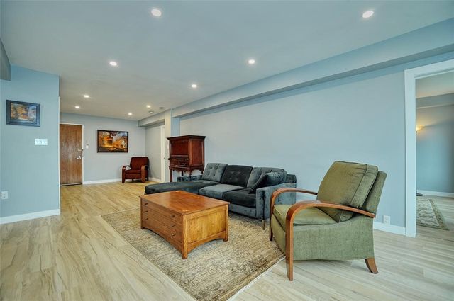 320 Fort Duquesne Blvd 12M, Downtown Pgh, PA 15222