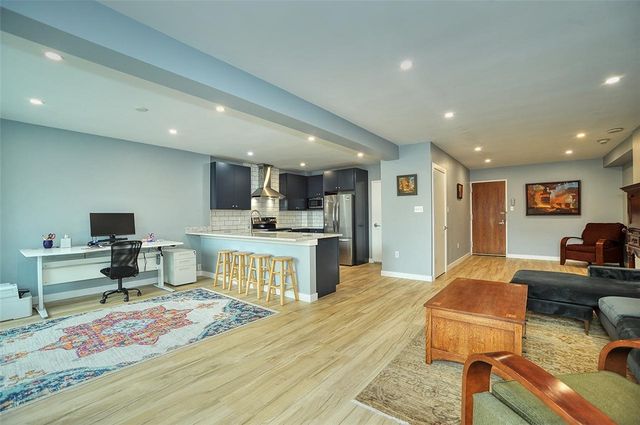 320 Fort Duquesne Blvd 12M, Downtown Pgh, PA 15222