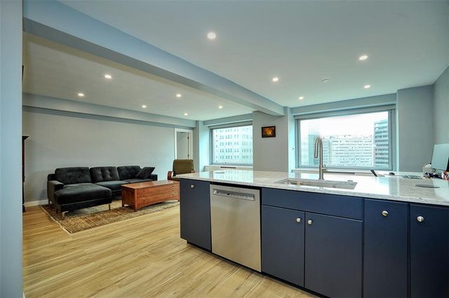 320 Fort Duquesne Blvd 12M, Downtown Pgh, PA 15222