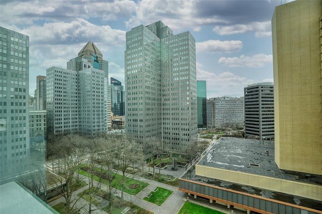 320 Fort Duquesne Blvd 12M, Downtown Pgh, PA 15222