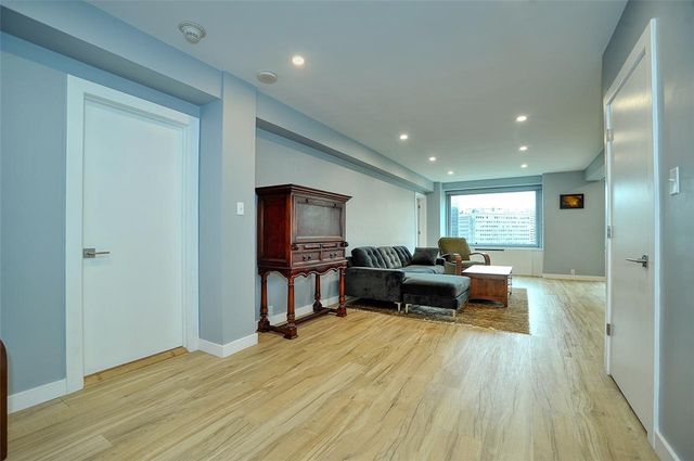 320 Fort Duquesne Blvd 12M, Downtown Pgh, PA 15222