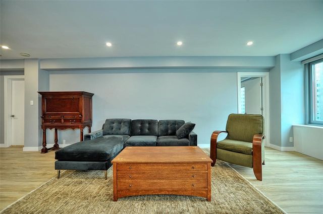 320 Fort Duquesne Blvd 12M, Downtown Pgh, PA 15222