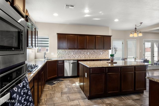 13232 Emerald Isle Street, Horizon City, TX 79928