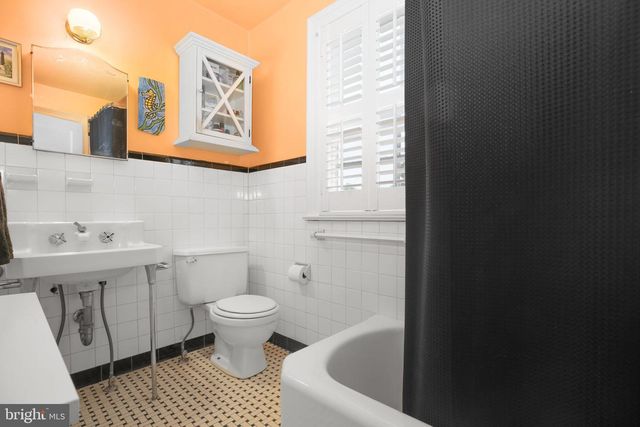 800 SYLVANIA AVE, Fredericksburg, VA 22401