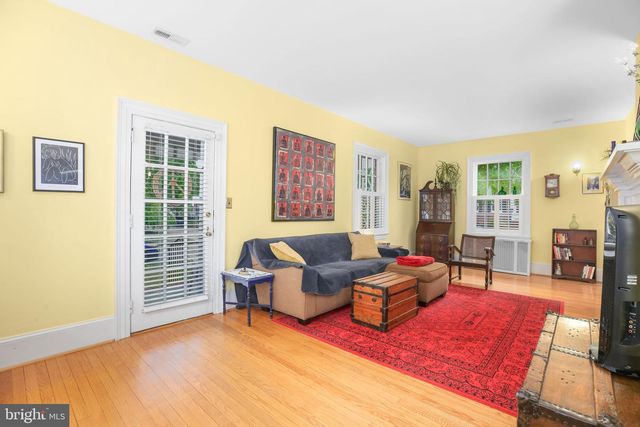 800 SYLVANIA AVE, Fredericksburg, VA 22401
