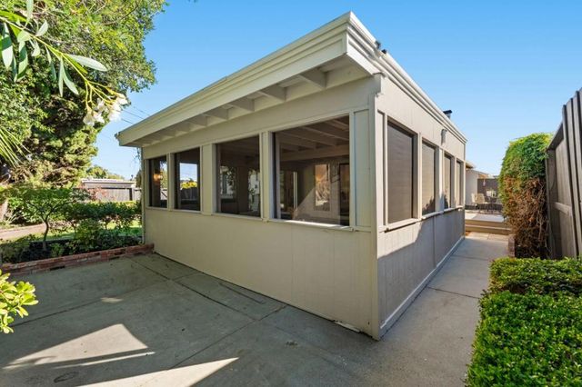 1695 Mckinley Street, San Mateo, CA 94403