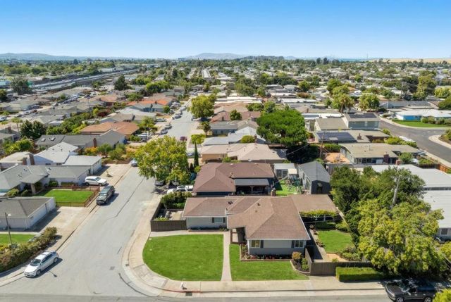 1695 Mckinley Street, San Mateo, CA 94403