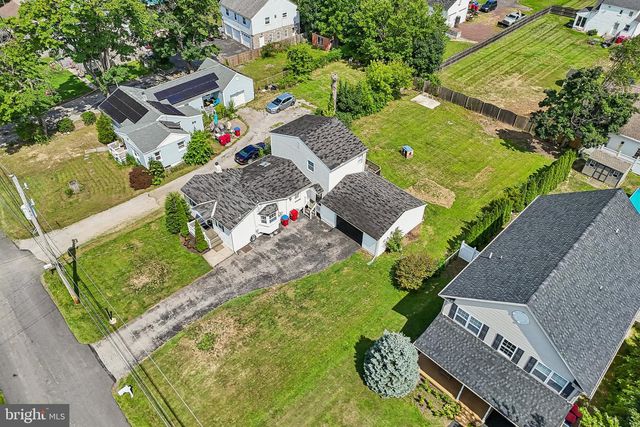 108 N MIDLAND AVE, Norristown, PA 19403