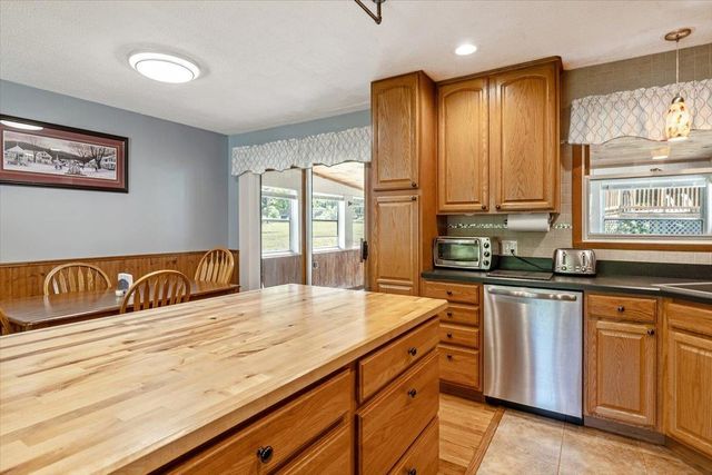 106 Route 7 North, Milton, VT 05468