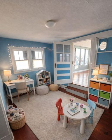 452 S 8th St, Salina, KS 67401