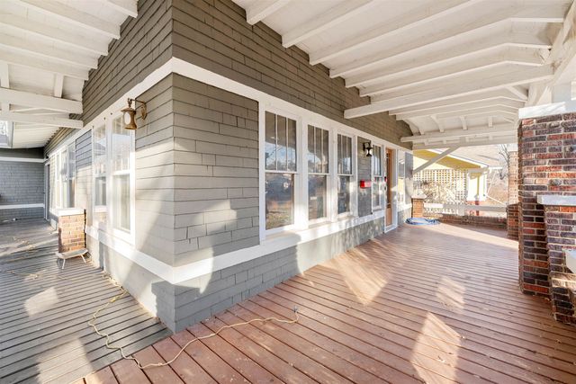 452 S 8th St, Salina, KS 67401