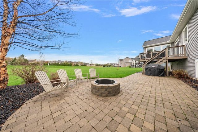 5734 Stonebridge Drive, Georgetown Twp, MI 49418
