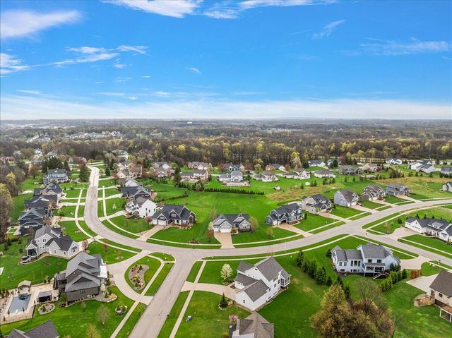 5734 Stonebridge Drive, Georgetown Twp, MI 49418