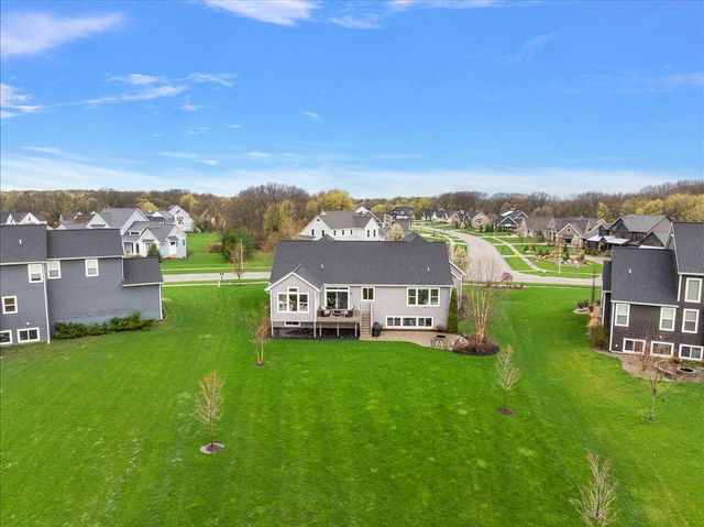 5734 Stonebridge Drive, Georgetown Twp, MI 49418