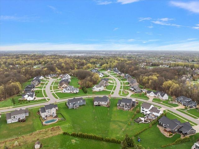 5734 Stonebridge Drive, Georgetown Twp, MI 49418