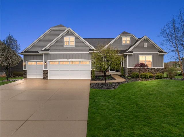 5734 Stonebridge Drive, Georgetown Twp, MI 49418