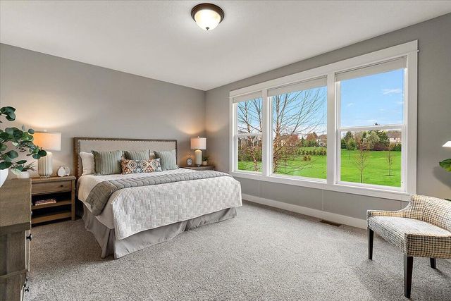 5734 Stonebridge Drive, Georgetown Twp, MI 49418