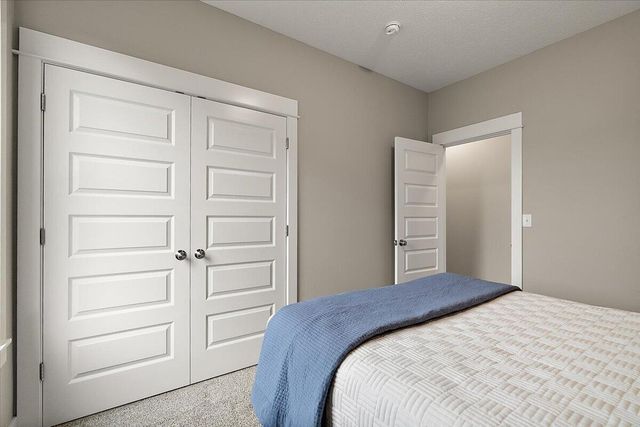 5734 Stonebridge Drive, Georgetown Twp, MI 49418