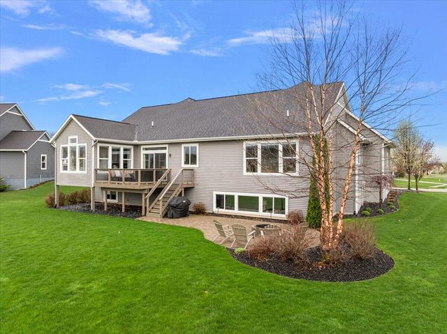 5734 Stonebridge Drive, Georgetown Twp, MI 49418