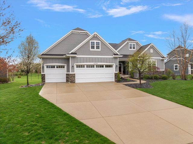 5734 Stonebridge Drive, Georgetown Twp, MI 49418