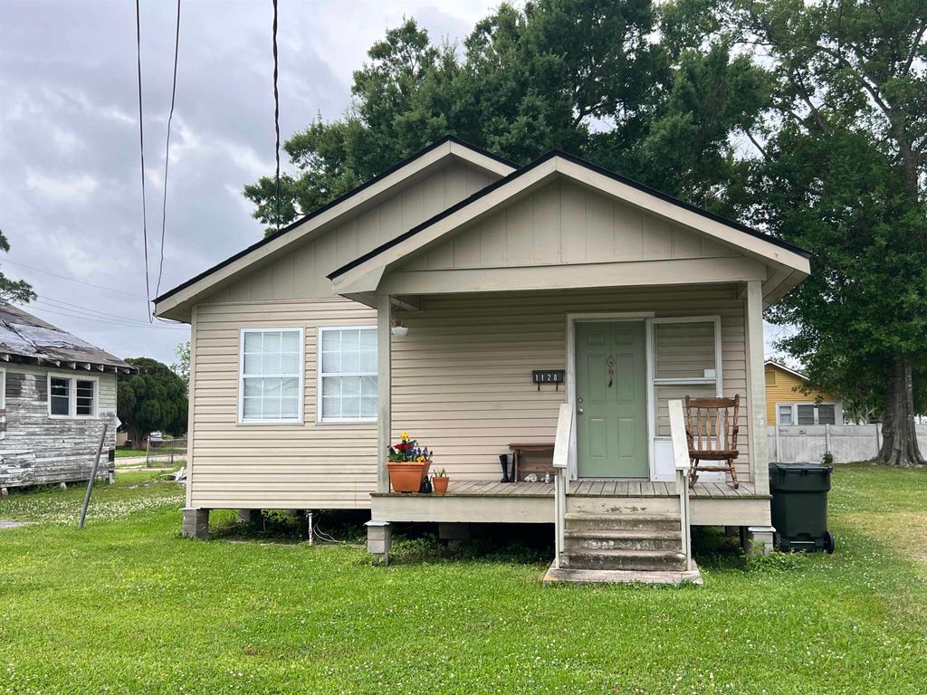 1128 Schley St, Houma, LA 70360