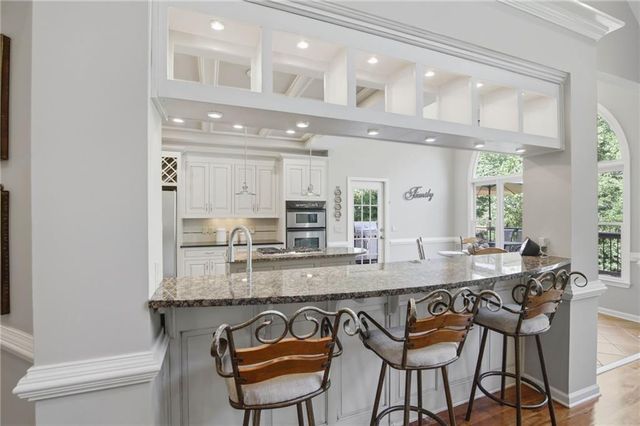 914 Autumn Path Way, Snellville, GA 30078