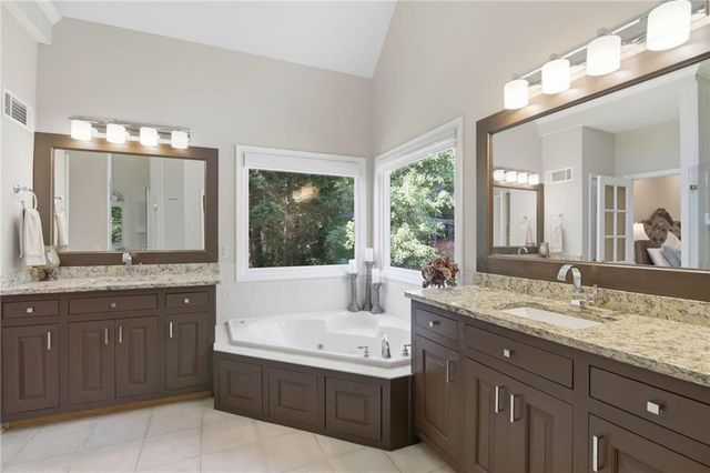 914 Autumn Path Way, Snellville, GA 30078