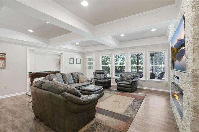 914 Autumn Path Way, Snellville, GA 30078