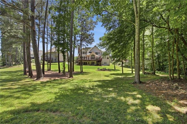 914 Autumn Path Way, Snellville, GA 30078
