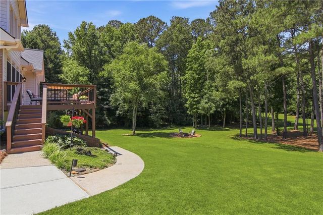 914 Autumn Path Way, Snellville, GA 30078