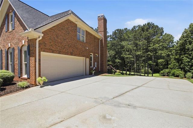914 Autumn Path Way, Snellville, GA 30078