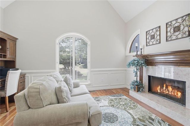 914 Autumn Path Way, Snellville, GA 30078