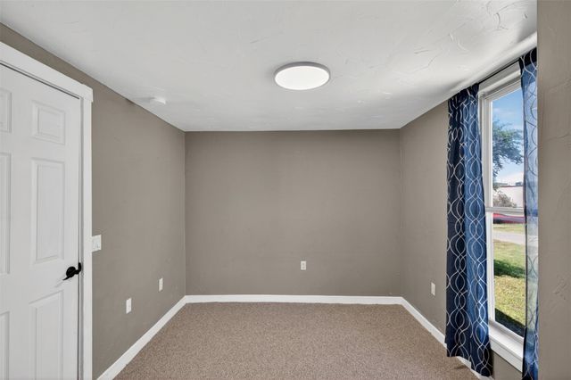 715 W Munson Street, Denison, TX 75020