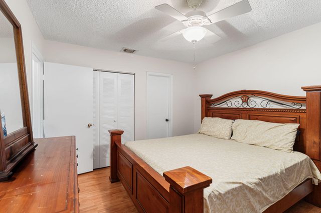 14681 N Beckley Square, Davie, FL 33325