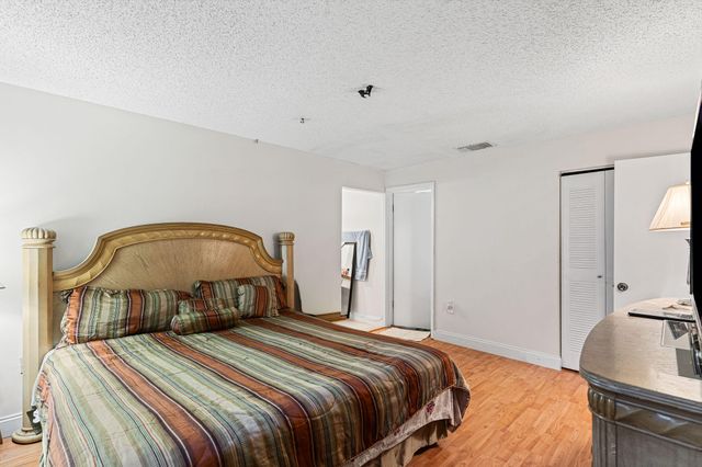 14681 N Beckley Square, Davie, FL 33325