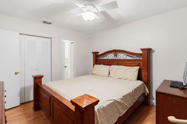 14681 N Beckley Square, Davie, FL 33325