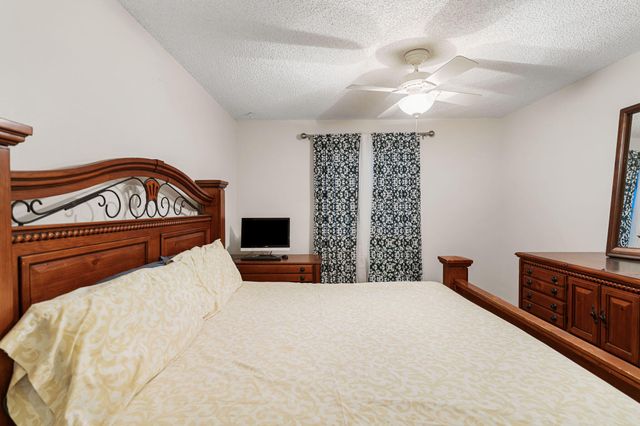 14681 N Beckley Square, Davie, FL 33325