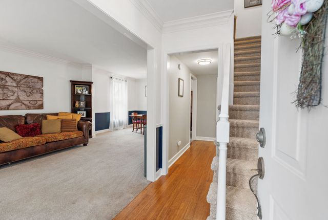 8954 Sawyer Brown Rd, Nashville, TN 37221