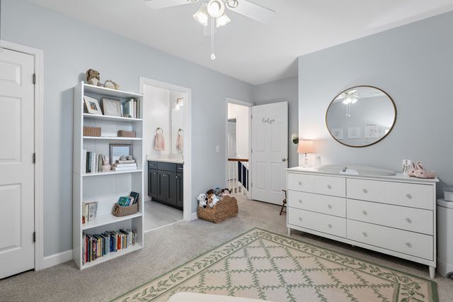 8954 Sawyer Brown Rd, Nashville, TN 37221