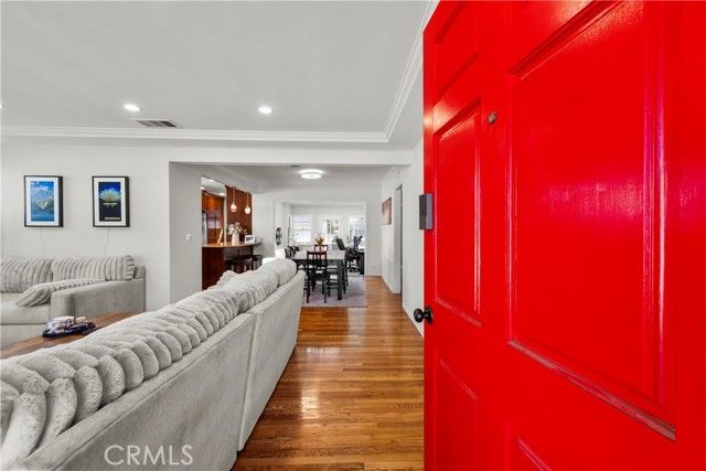 328 N Alta Vista, Monrovia, CA 91016