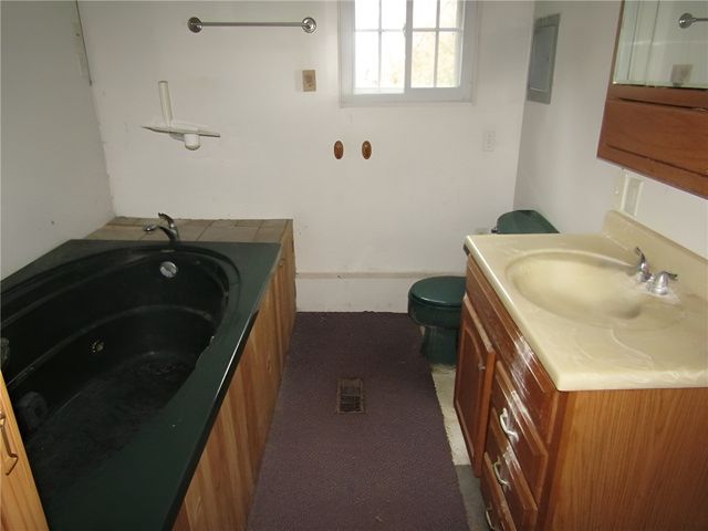 1401 S Elm St, Monaca, PA 15061