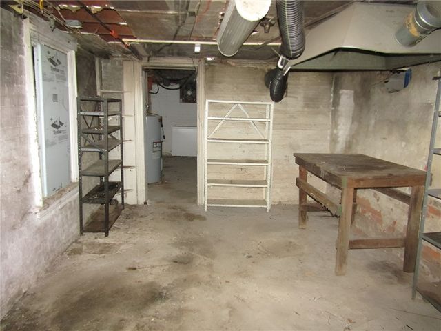 1401 S Elm St, Monaca, PA 15061